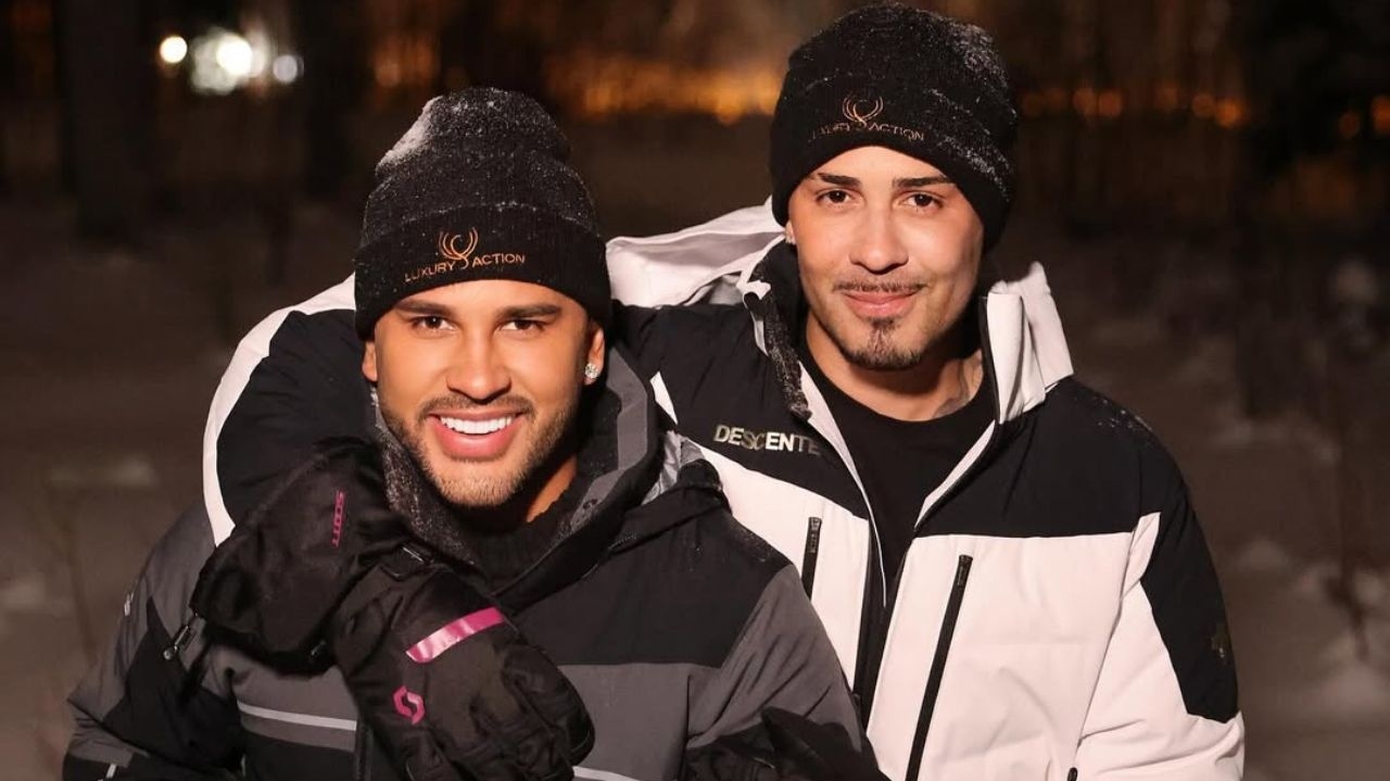 Entre risos, Carlinhos Maia expõe frequência de momentos íntimos com Lucas Guimarães