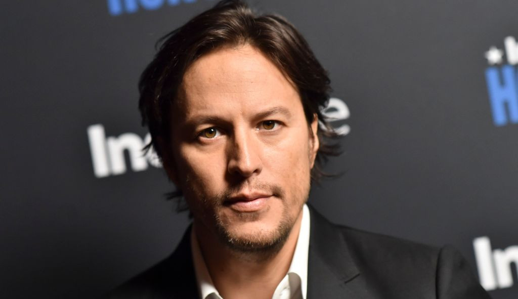 Diretor Cary Fukanaga de “/007 – Sem Tempo Para Morrer”/ fala sobre cena polêmica de estupro de “/007 Contra a Chantagem Atômica’