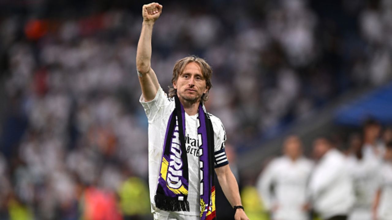Após deixar o Real Madrid, Modric define seu futuro no futebol