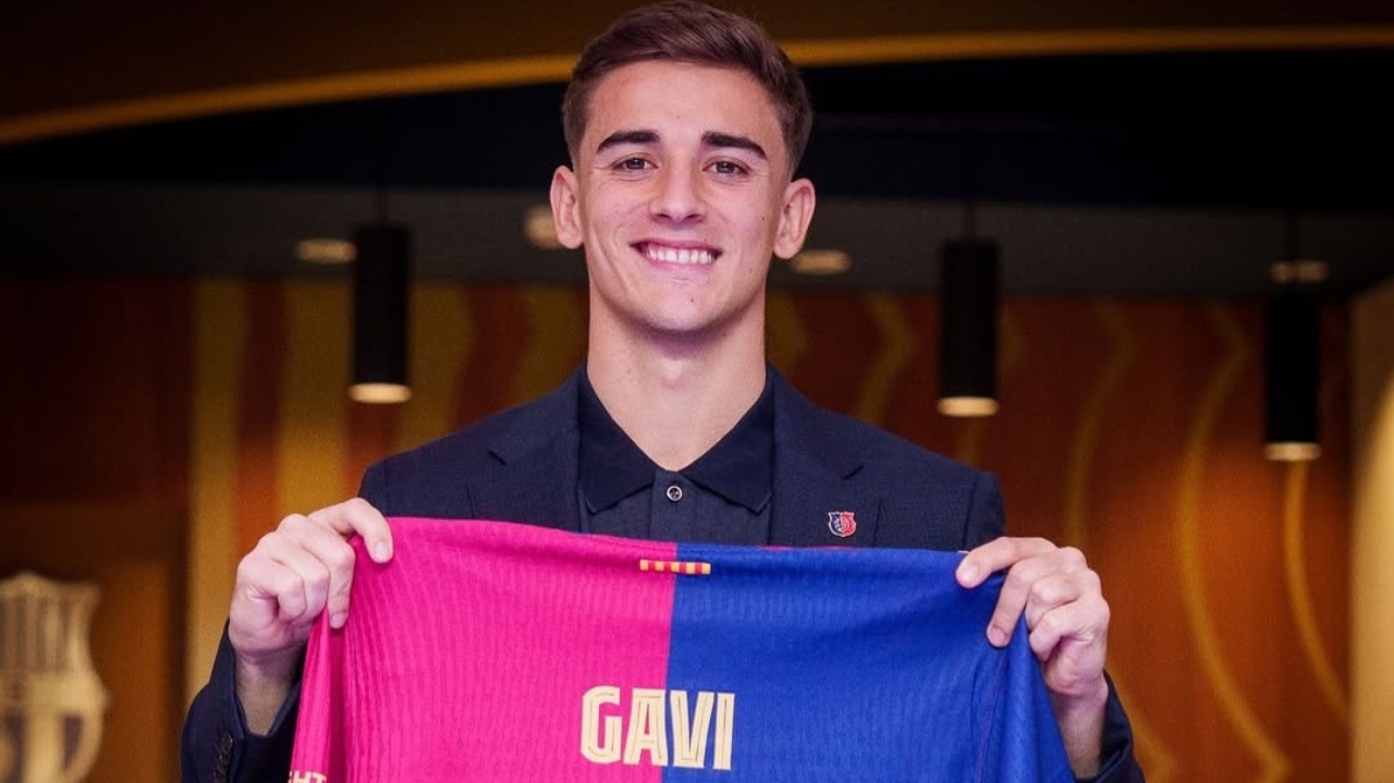 Gavi reafirma amor ao Barcelona e afasta rumores sobre saída