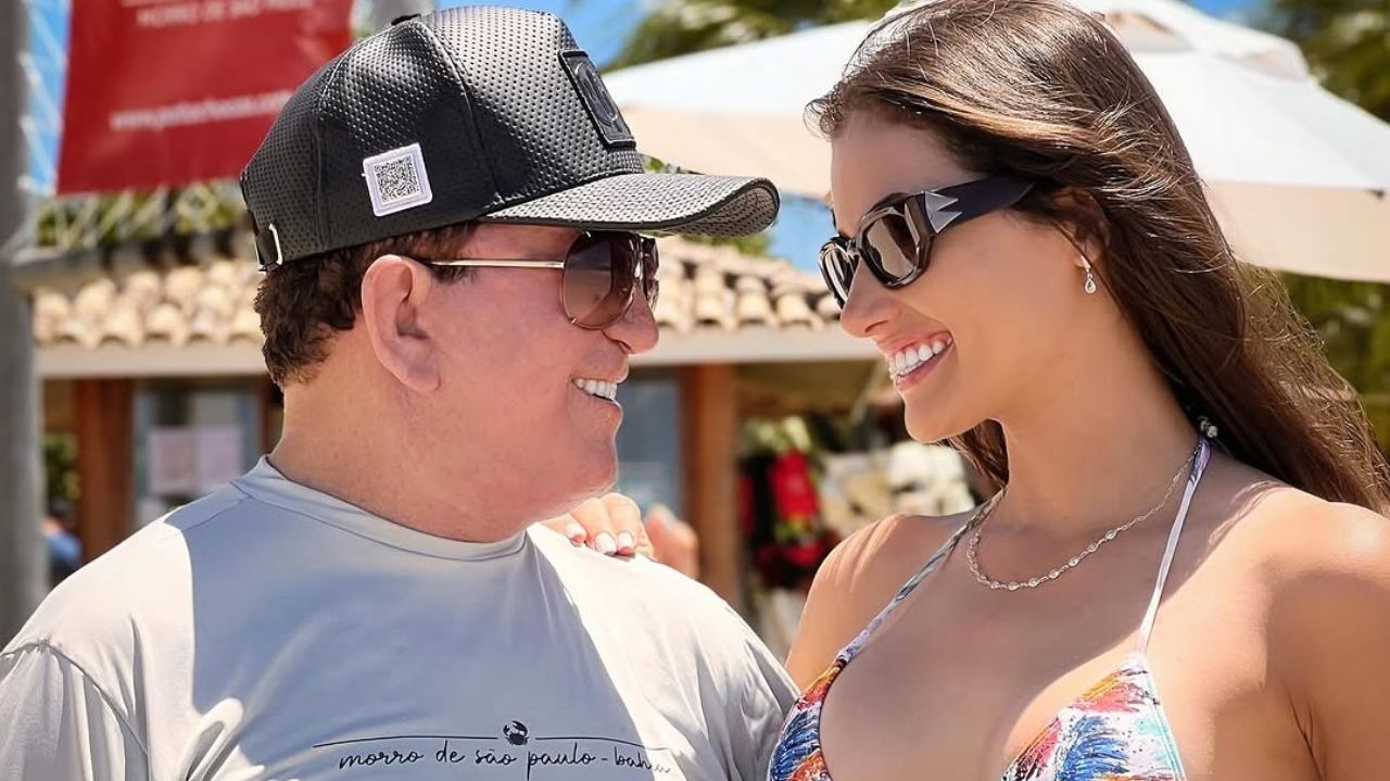 Amado Batista diz aos críticos por casamento com mulher de 23 anos: “Amor não tem idade”