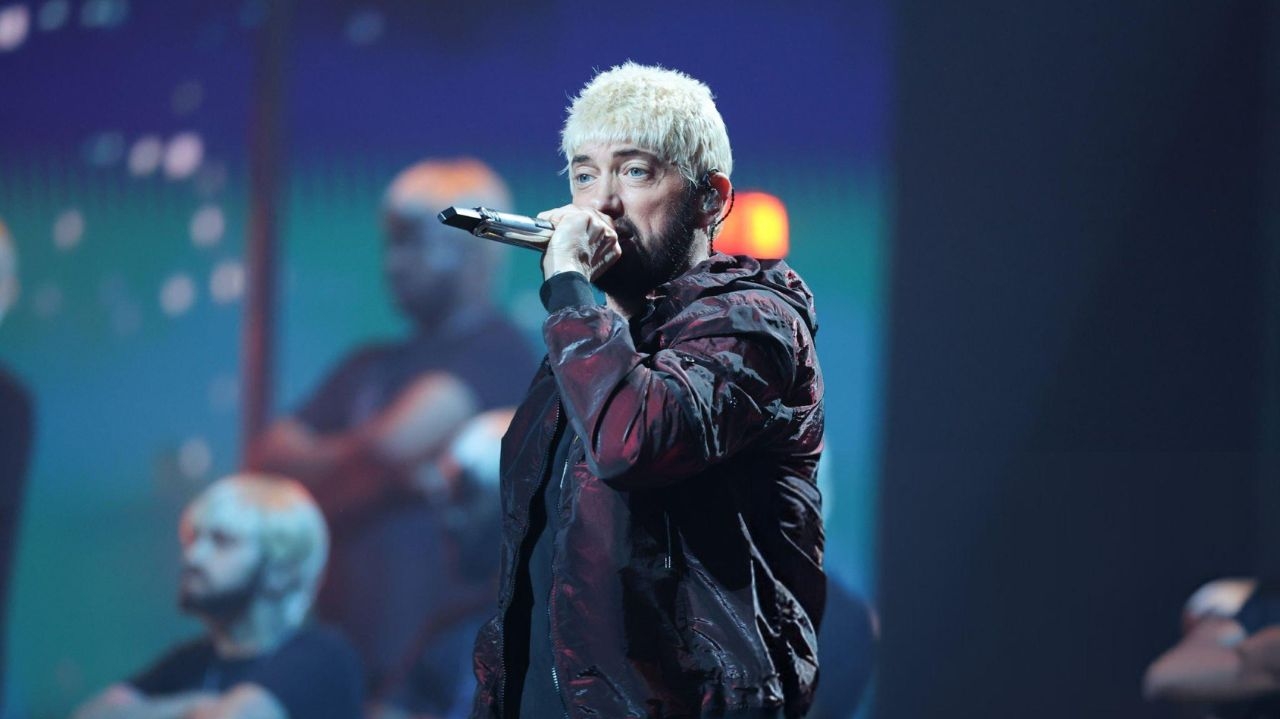 Eminem processa em R$600 milhões a empresa dona de Instagram, Whatsapp e Facebook