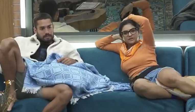 A Fazenda 13: Bil e Mileide falam mal de Rico: ‘Não vou descer o nível igual a você’