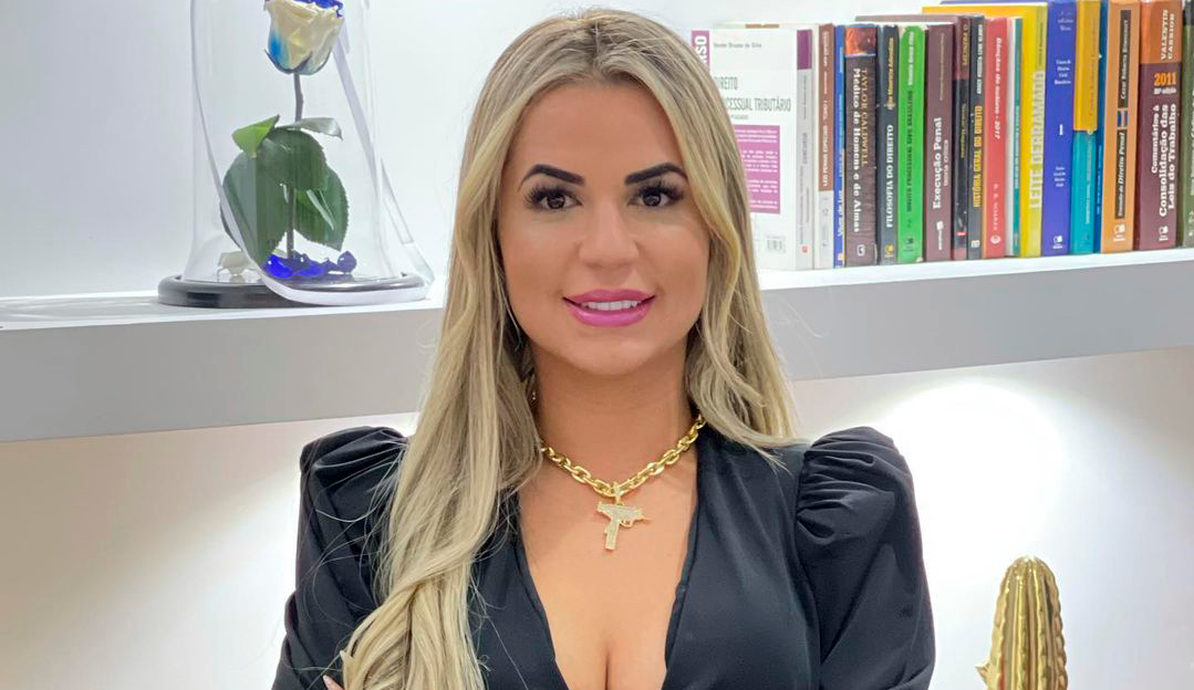 Deolane Bezerra recupera sua conta original no Instagram após suspensão por ostentação