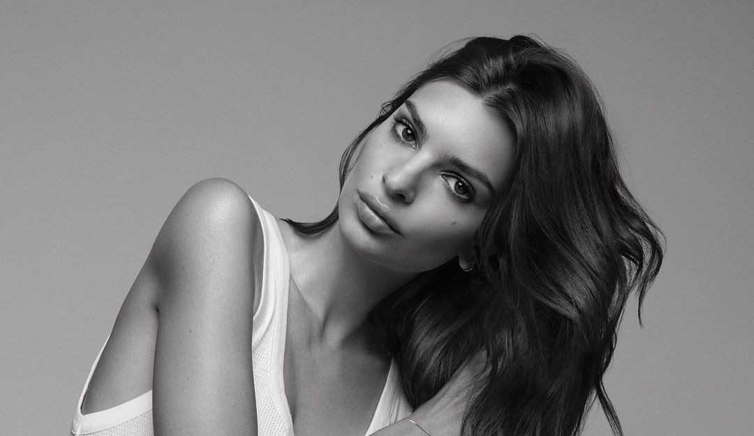 Emily Ratajkowski faz grandes revelações em “/My Body”/