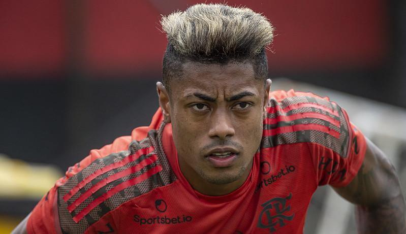 Flamengo confirma lesão de Bruno Henrique e o número de desfalques do clube aumenta
