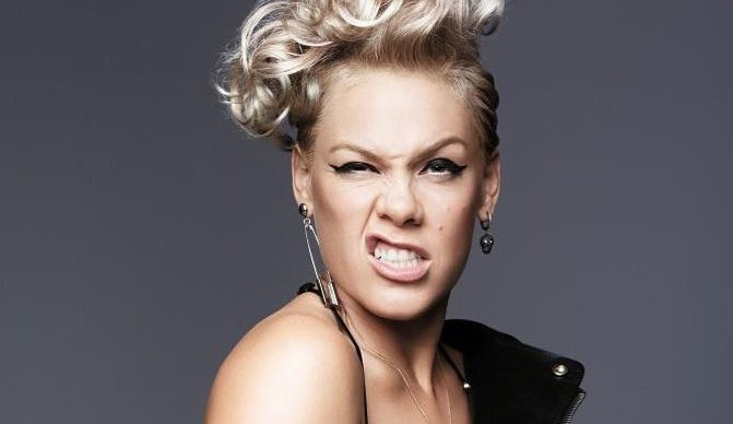 Reino Unido se reverencia diante a musicalidade de P!NK