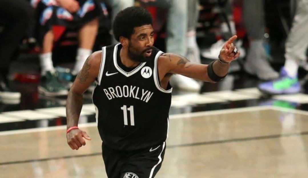 Kyrie Irving é afastado pelo Brooklyn Nets após se recusar a tomar vacina