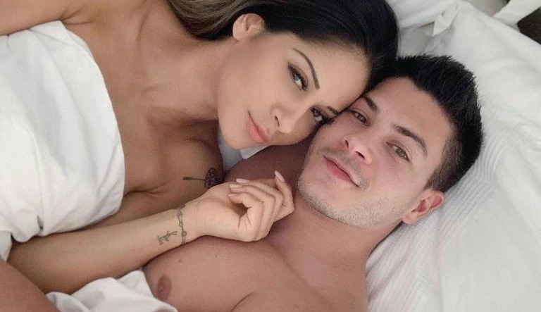 “/Quando o mel é bom a abelha sempre volta”/ Mayra Cardi e Arthur Aguiar reatam casamento