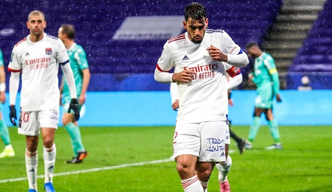 Com atuações de gala, Lucas Paquetá se consolida como o principal jogador do Lyon
