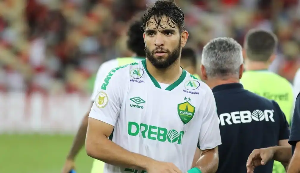 Volante Pepê é criticado em rede social após fala homofóbica