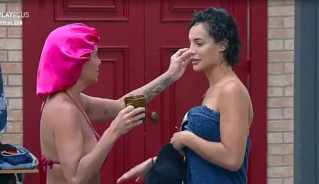 A Fazenda 13: Aline desabafa sobre atitude de Valentina: ‘Voltou muito diferente’