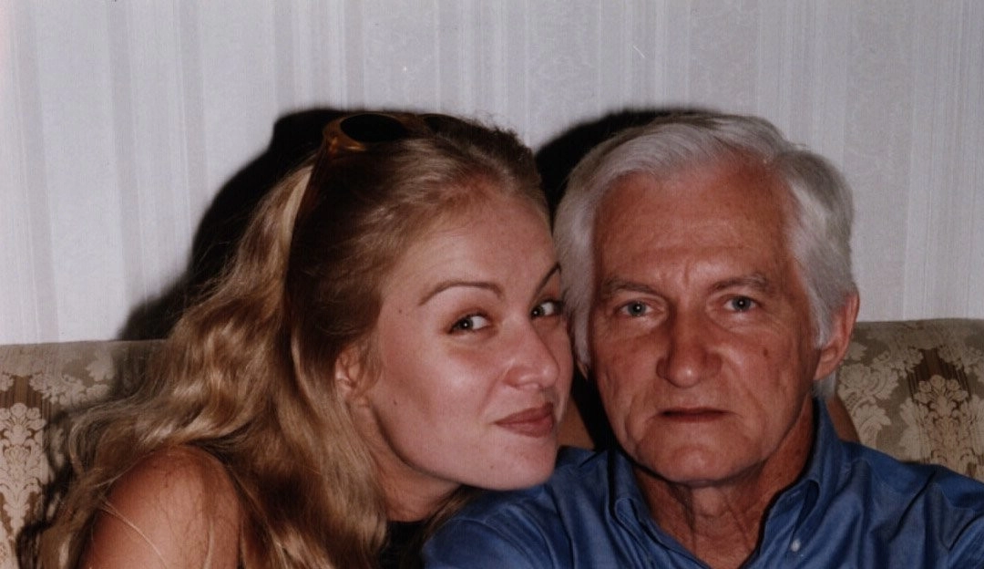 ‘Vencendo etapas’, diz Angelica sobre o estado de saúde do pai