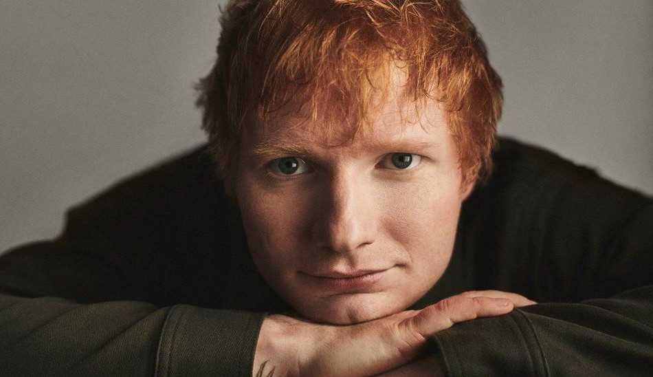Ed Sheeran diz que achava que era gay na infância