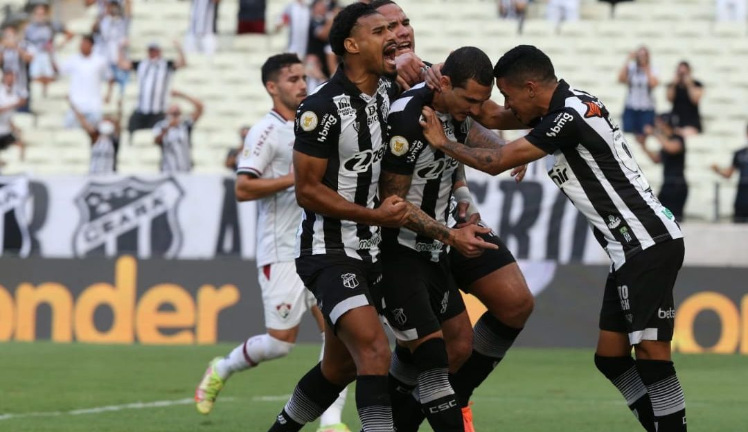 Com um jogador a menos Ceará vence Fluminense por 1×0