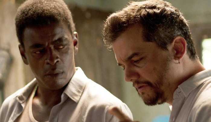 Wagner Moura bate um papo no “/Roda Viva”/ sobre “/Marighella”/