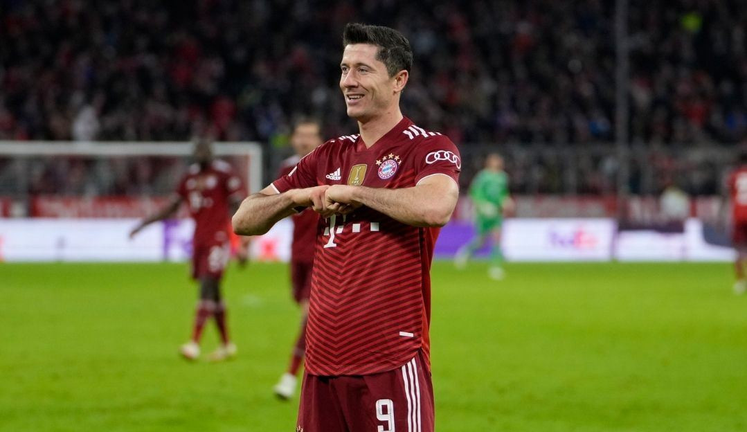Bayern goleia o Benfica com três gols de Lewandowski