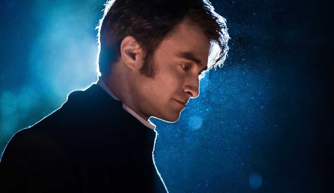 Série “/Miracle Workers”/ é renovada para 4° temporada