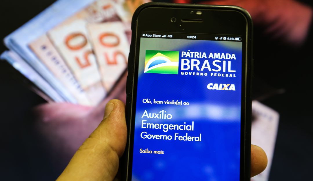 5 milhões de famílias não sabem se serão englobadas no Auxílio Brasil