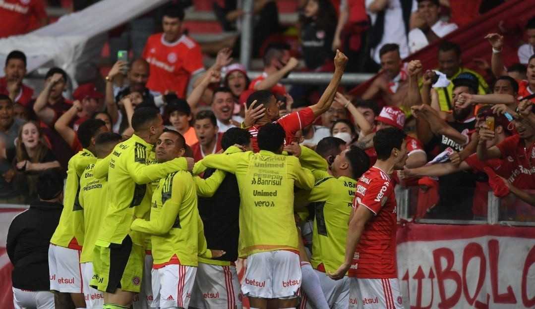 Grêmio perde clássico e se aproxima do rebaixamento