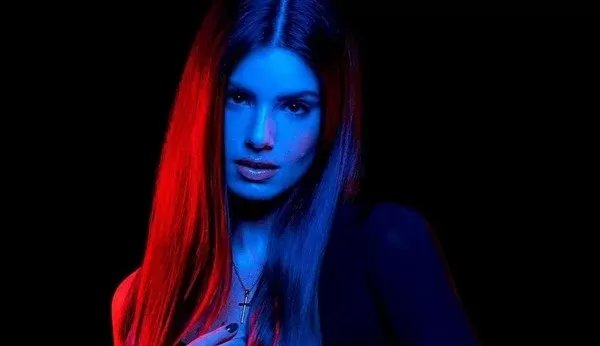 Além do sucesso na tv, “/Verdades Secretas”/ traz tendência de moda para os jovens da geração Z