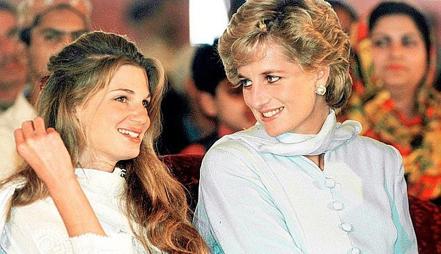 Jemima Khan decide abandonar a produção da quinta temporada de “/The Crown”/