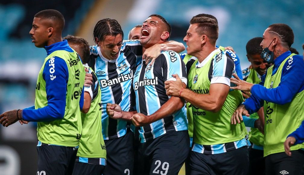 Grêmio vence o Fluminense e precisa transformar alívio em combustível para não ser rebaixado