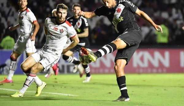 Vasco da Gama é goleado  pelo Vitória por 3X0 em  casa