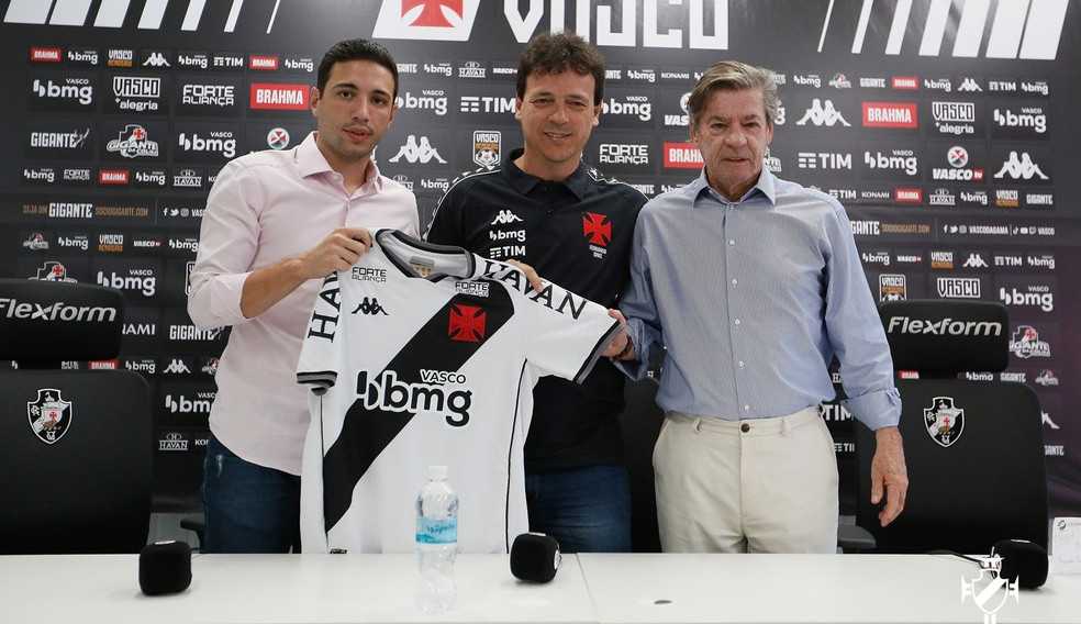 Vasco demite Alexandre Pássaro e Fernando Diniz após permanência na série B