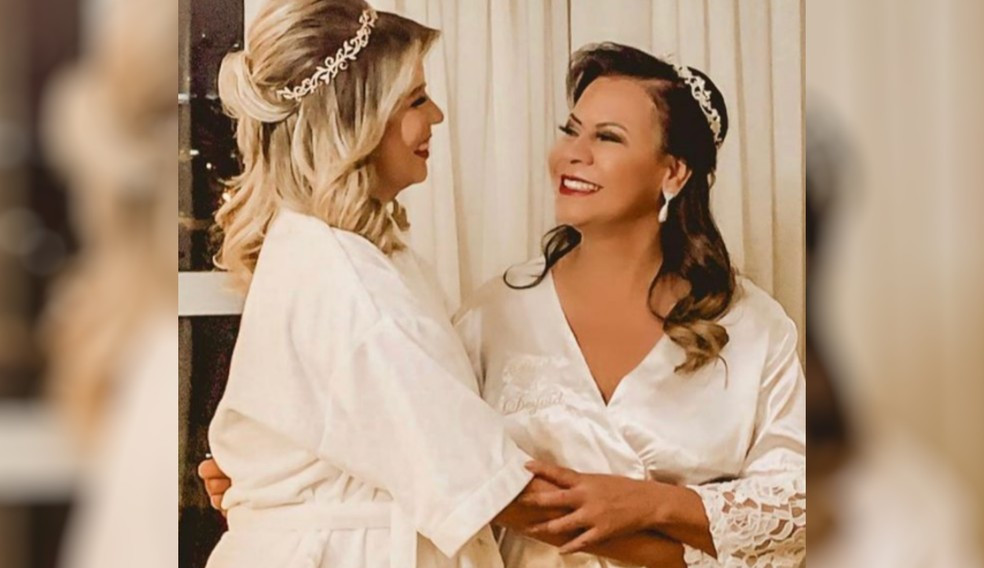 Mãe de Marília Mendonça publica mensagem de luto