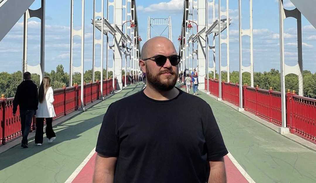 Apaixonado em viajar, Gustavo Pozzato celebra sucesso profissional em viagem pelo Leste Europeu