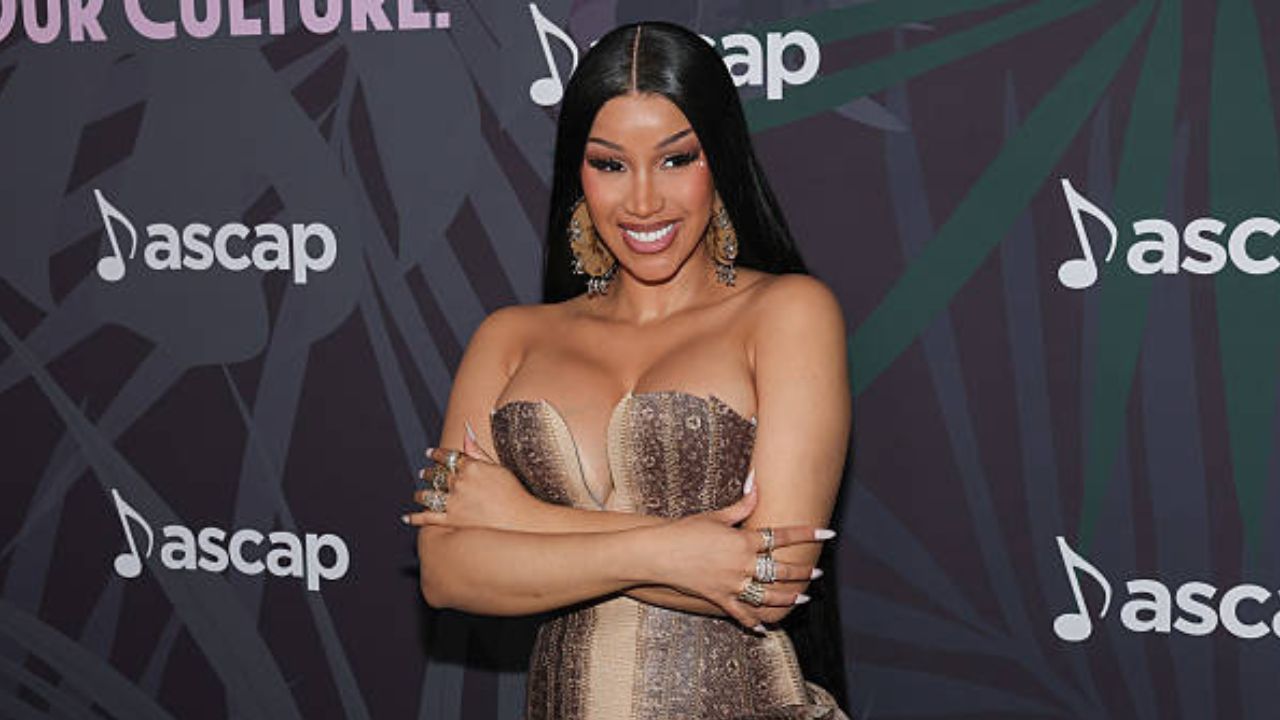 Cardi B no ASCAP Rhythm & Soul Awards 2025, em Los Angeles | Reprodução/Kevin Winter/Getty Images Embed |