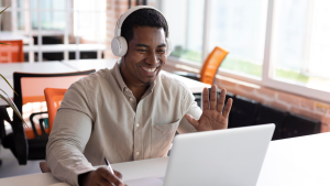 Como o ensino a distância está moldando os líderes do futuro