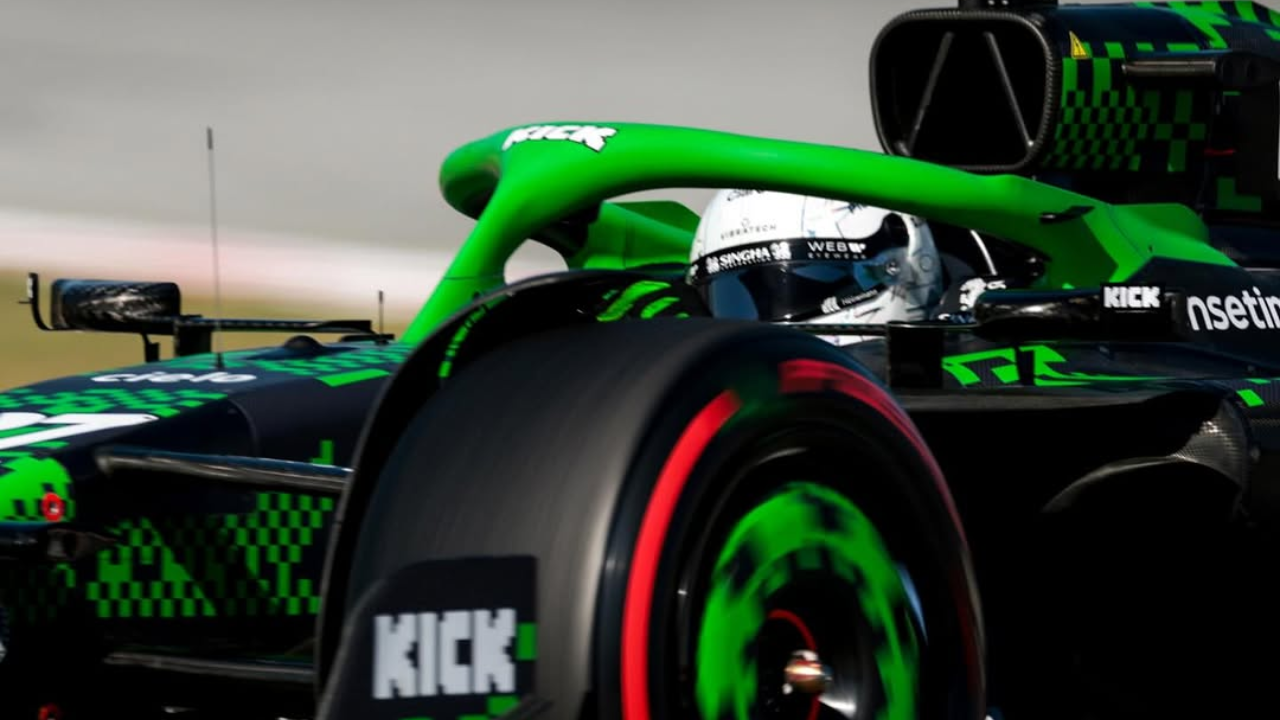 Hulkenberg se aproveitou da dispusta do argentino com Alex Albon para obter resultado | Reprodução/Instagram/@stakef1team