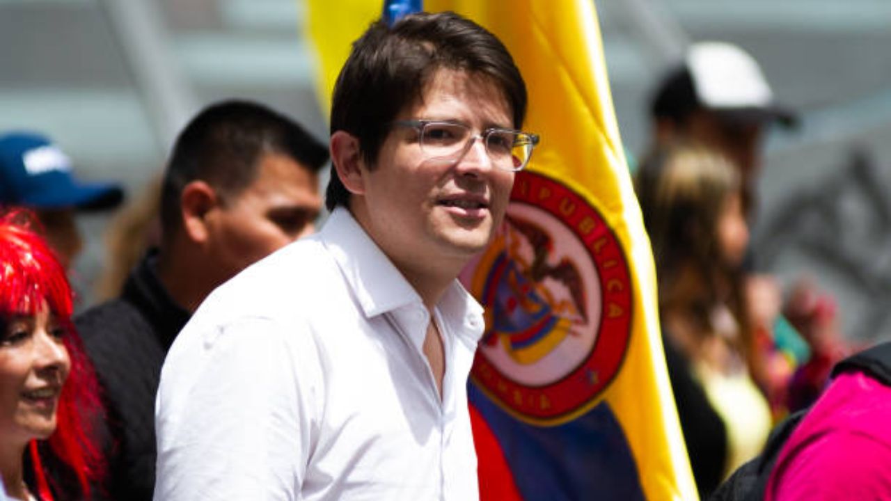 Miguel Uribe Turbay em evento público