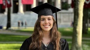 Primeira brasileira ganha prêmio de honra em Harvard