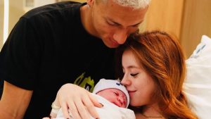 Nasce primeiro filho de Richarlison, atacante da Seleção Brasileira