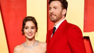 Chris Evans revela como pediu Alba Baptista em casamento