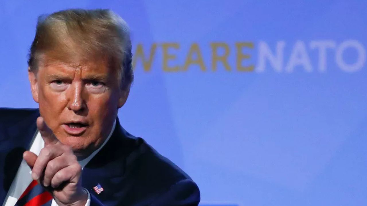 Trump em conferência da OTAN | Reprodução/Yves Herman/Reuters