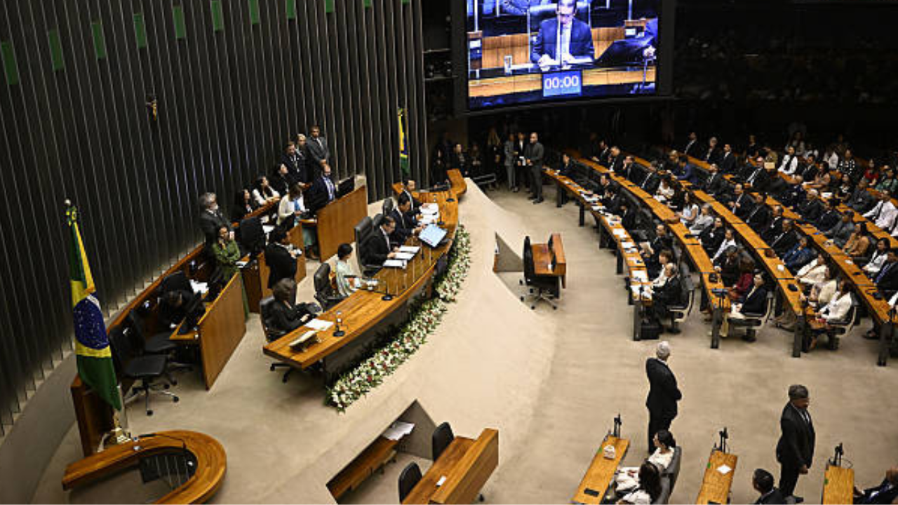 Câmara dos deputados em Brasília | Reprodução/Ana dolu/GettyImagesEmbed    