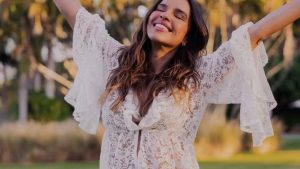 Mariana Rios compartilha fotos da primeira gestação