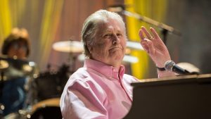 Cantor Brian Wilson morre aos 82 anos
