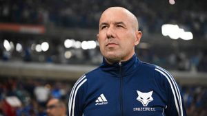 Leonardo Jardim diz que está satisfeito com seu elenco do Cruzeiro