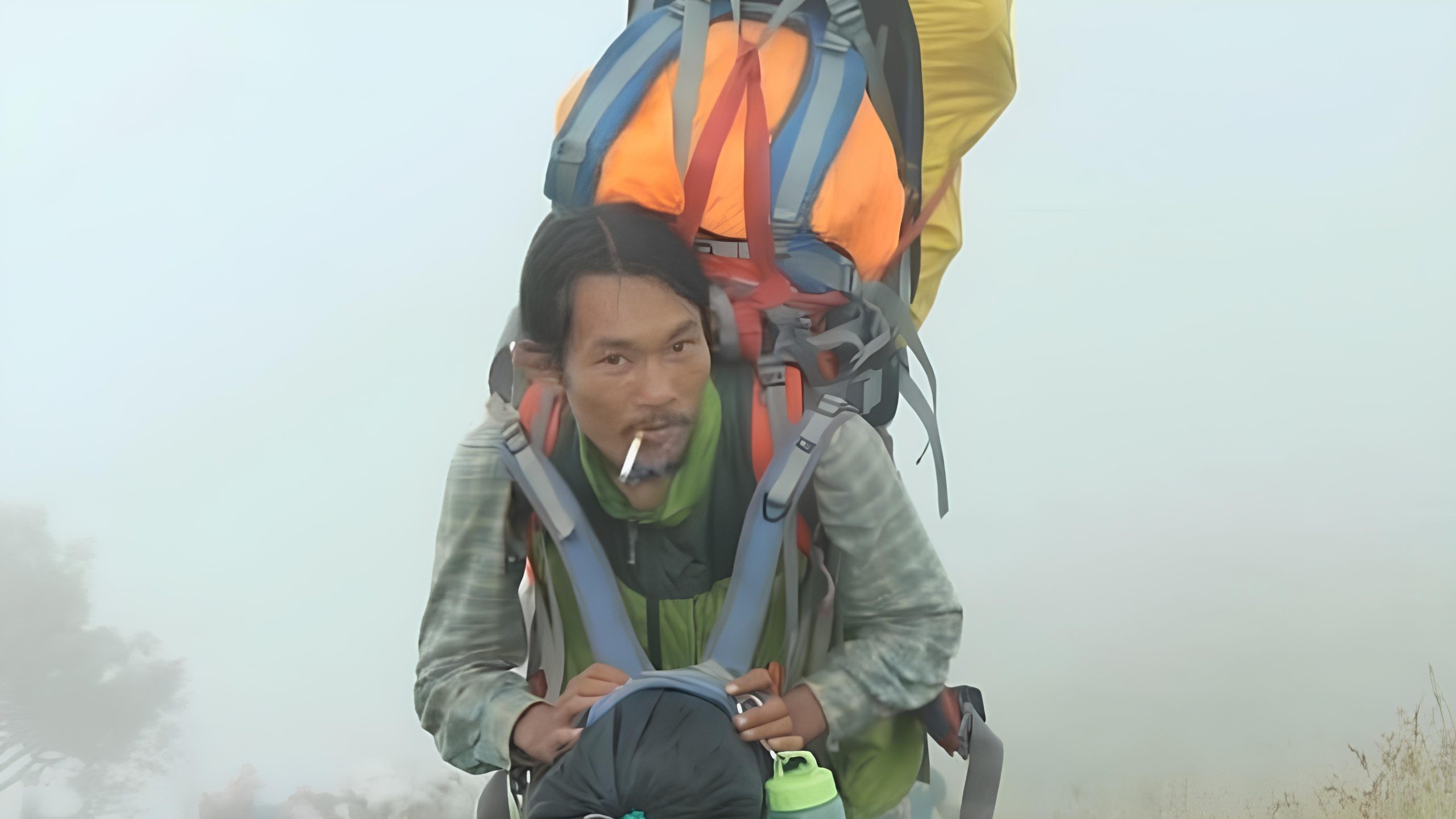 Agam, alpinista que resgatou corpo da brasileira | Reprodução: Instagram/@agam_rinjani




