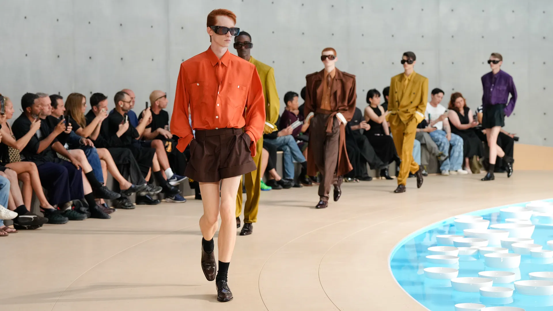 Desfile da Saint Laurent na Semana de Moda em Paris Masculina - 2026 | Reprodução/Spotlight