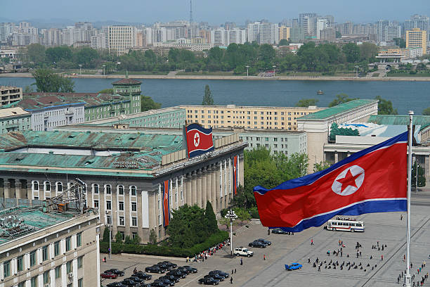 Praça Kim Il Sung em Pyongyang | Reprodução/narvikk/Getty Images Embed