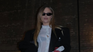 Luísa Sonza visita a casa de Mariah Carey e é surpreendida pela diva