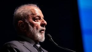 Revista britânica ‘The Economist’ critica posição global do Presidente Lula