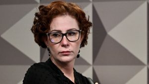 Carla Zambelli será submetida a processo de extradição