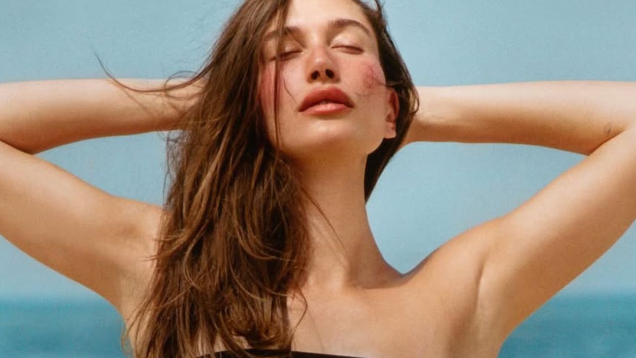 Hailey Bieber anuncia novo produto | Reprodução/Instagram/@haileybieber